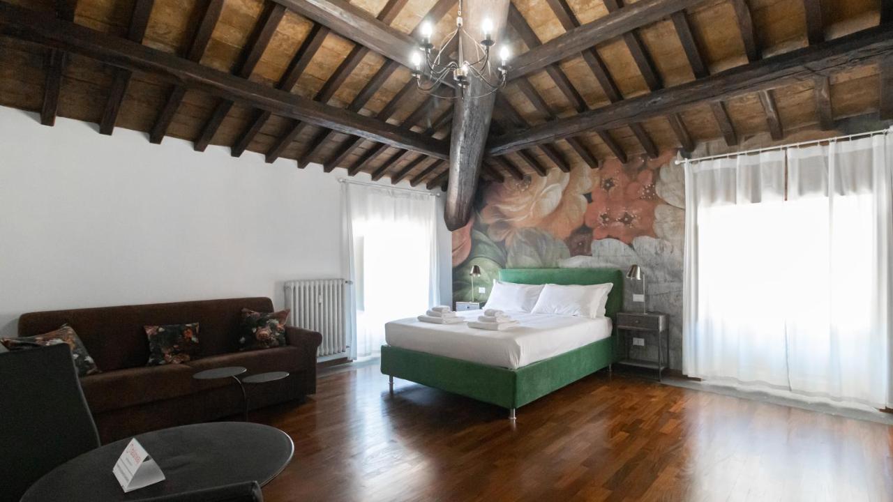 Italianway - Barberini Elegantia Apartments Roma Exterior foto